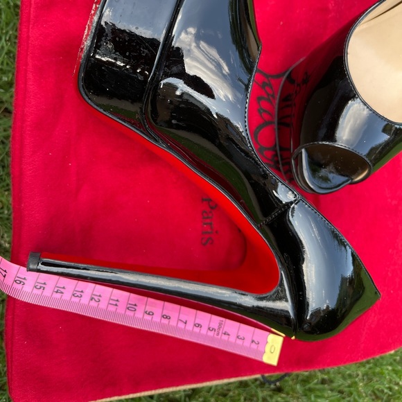 CHRISTINA LOUBOUTIN High Heels - Picture 5 of 12